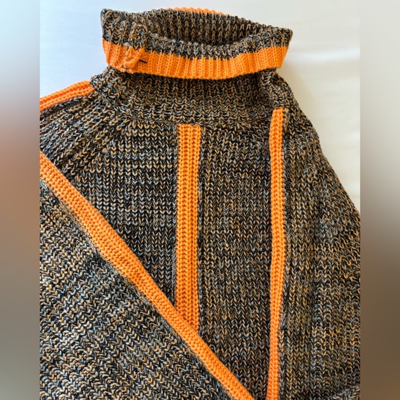 Never worn cotton blend turtleneck multicolored sweater.sz L. NWOT - Picture 8 of 10